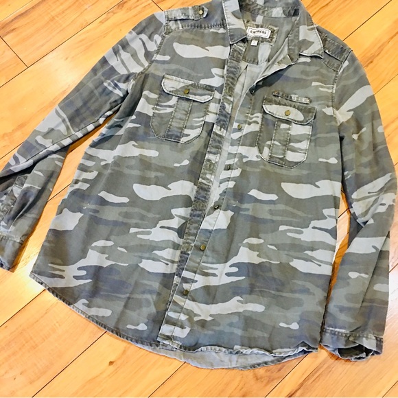 Express camouflage camo shirt top shacket snap long sleeve small hunting… - Picture 2 of 7
